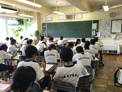 作成中の生徒