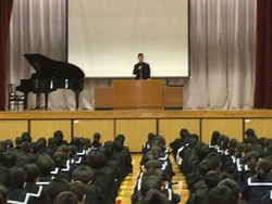 全校集会2