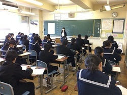 定期試験の様子