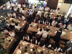 昼食の様子
