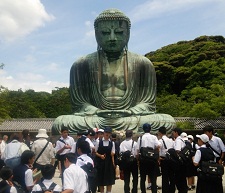 長谷の大仏前で