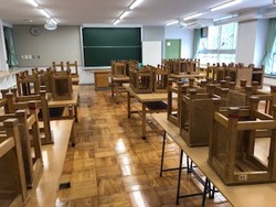 ピカピカの美術室