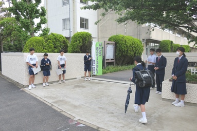 あいさつ運動写真