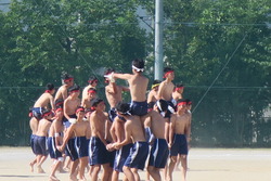紅白男子騎馬戦2