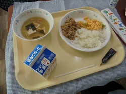 今日は、2色ご飯です