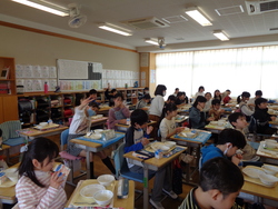 給食の様子