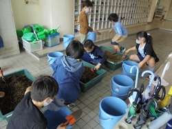 みんなで協力する子ども達の様子