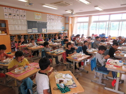 給食