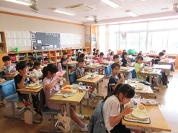給食