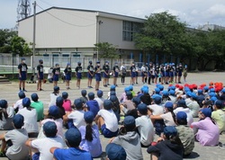 富岡小を代表して大会に参加する選手たち。