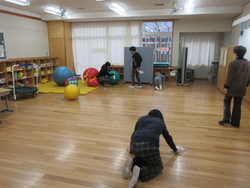 びか