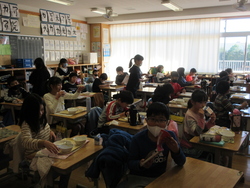 給食