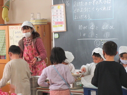 給食