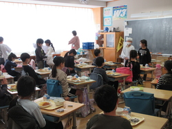 きゅうしょく