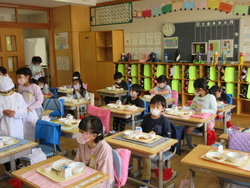 給食