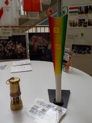 トーチ4