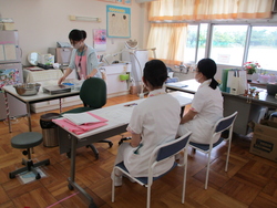 明海学生