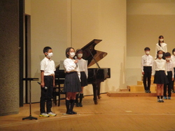 富岡小学校は最初の発表でした。