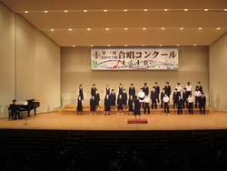 2年C組の合唱の写真です。