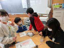 二月一三日