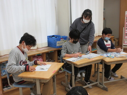 二月一三日