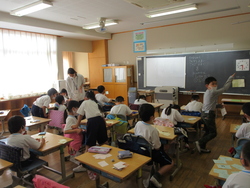 三月二二日