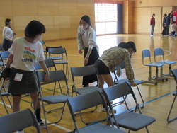 四月一〇日