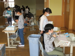 四月一八日
