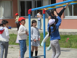 四月二四日