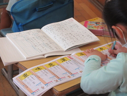 四月二七日