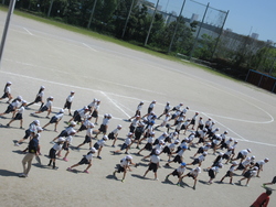 四月二七日
