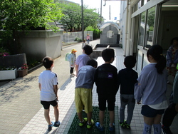 挨拶チーム01
