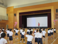 五月一〇日