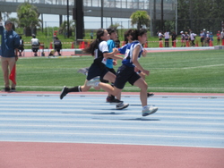 女子400Mリレー