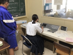 校内お昼の放送