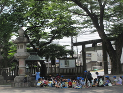 六月二八日