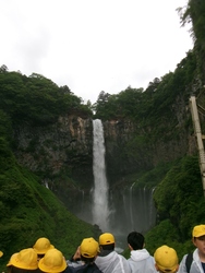 華厳の滝の見学