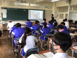 3年生　家庭科の授業