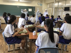 給食参観