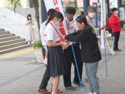 赤い羽根街頭募金