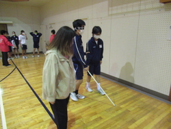 ガイドヘルプ体験をしている写真