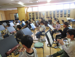 二月二七日
