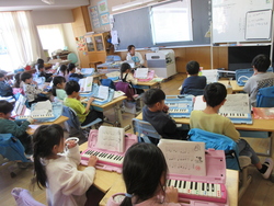 二月二七日