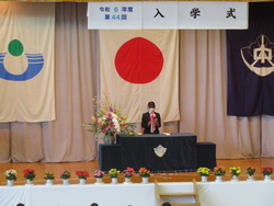 在校生