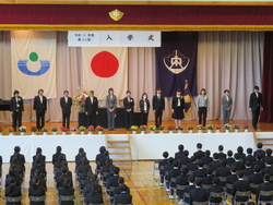 学年の職員紹介
