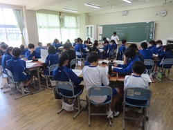 討議
