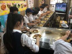 本場の味を堪能中