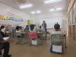 発表する子供たち