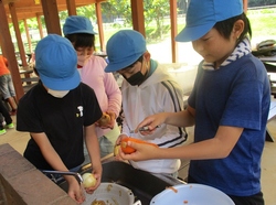 飯ごう炊さんを始めます。