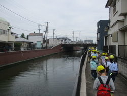 境川は、元町地区では